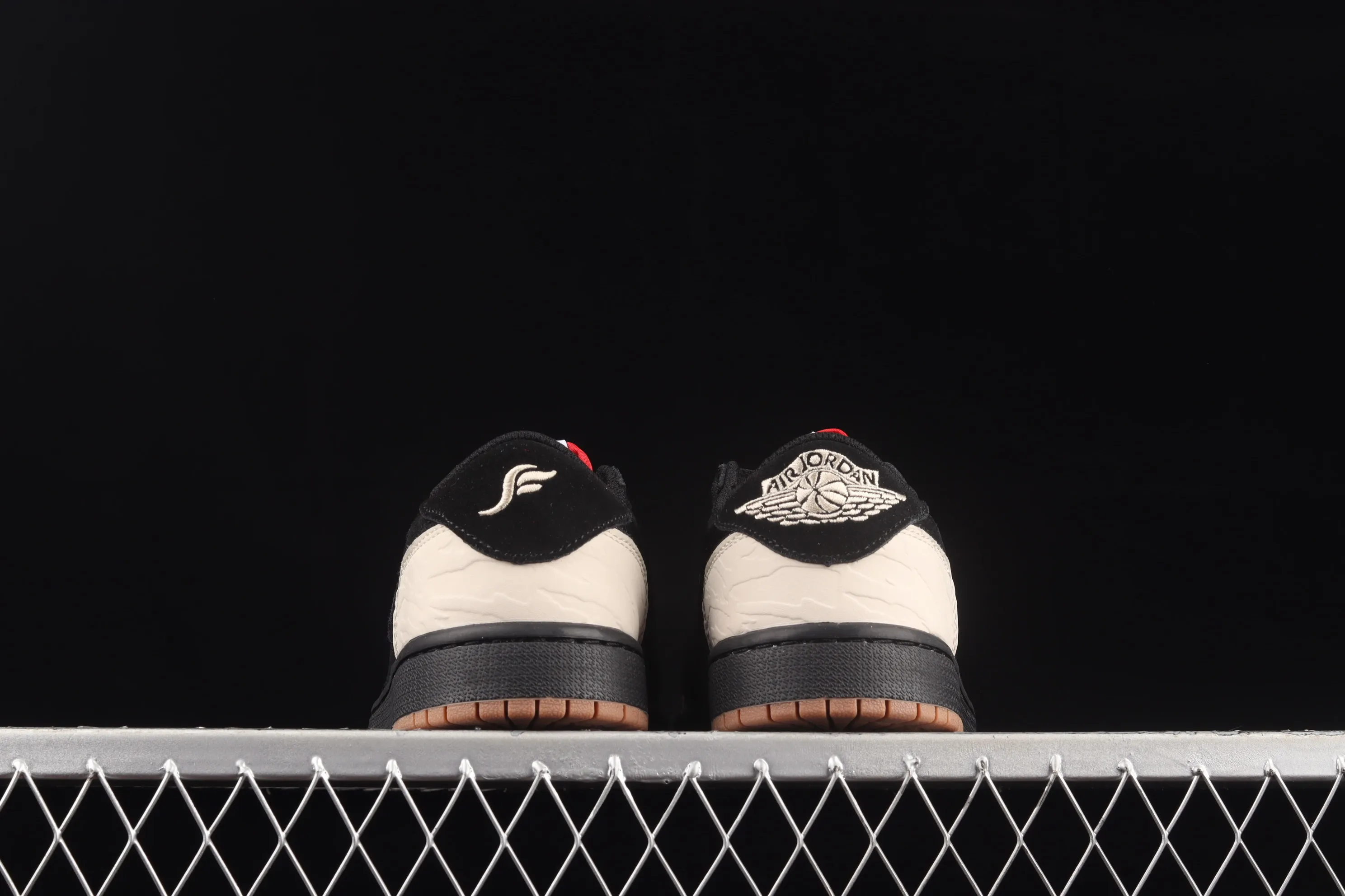All categories Air Jordan Jordan series basketball shoes Air Jordan 1 Low Air Jordan 1 Low "Carnivore" AJ1 Joe 1 carnivore theme black and red low-top cultural sneakers DN3400-001